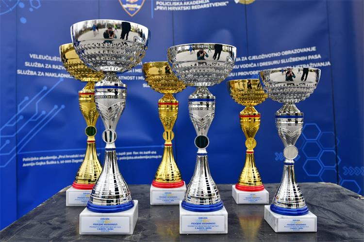 Slika /slike/2025 Holjevka/naslovna.jpg